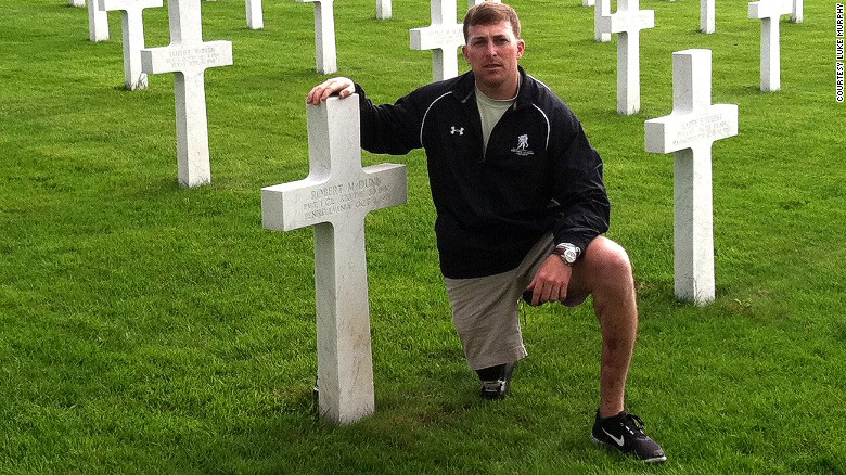 150519071703-luke-murphy-iraq-veteran-cemetery-exlarge-169